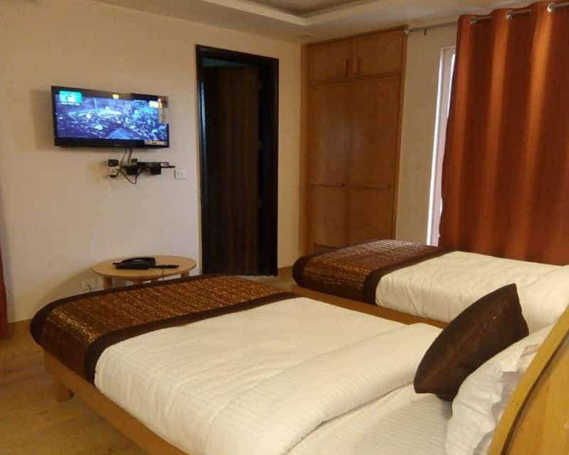 Hotel Mira International